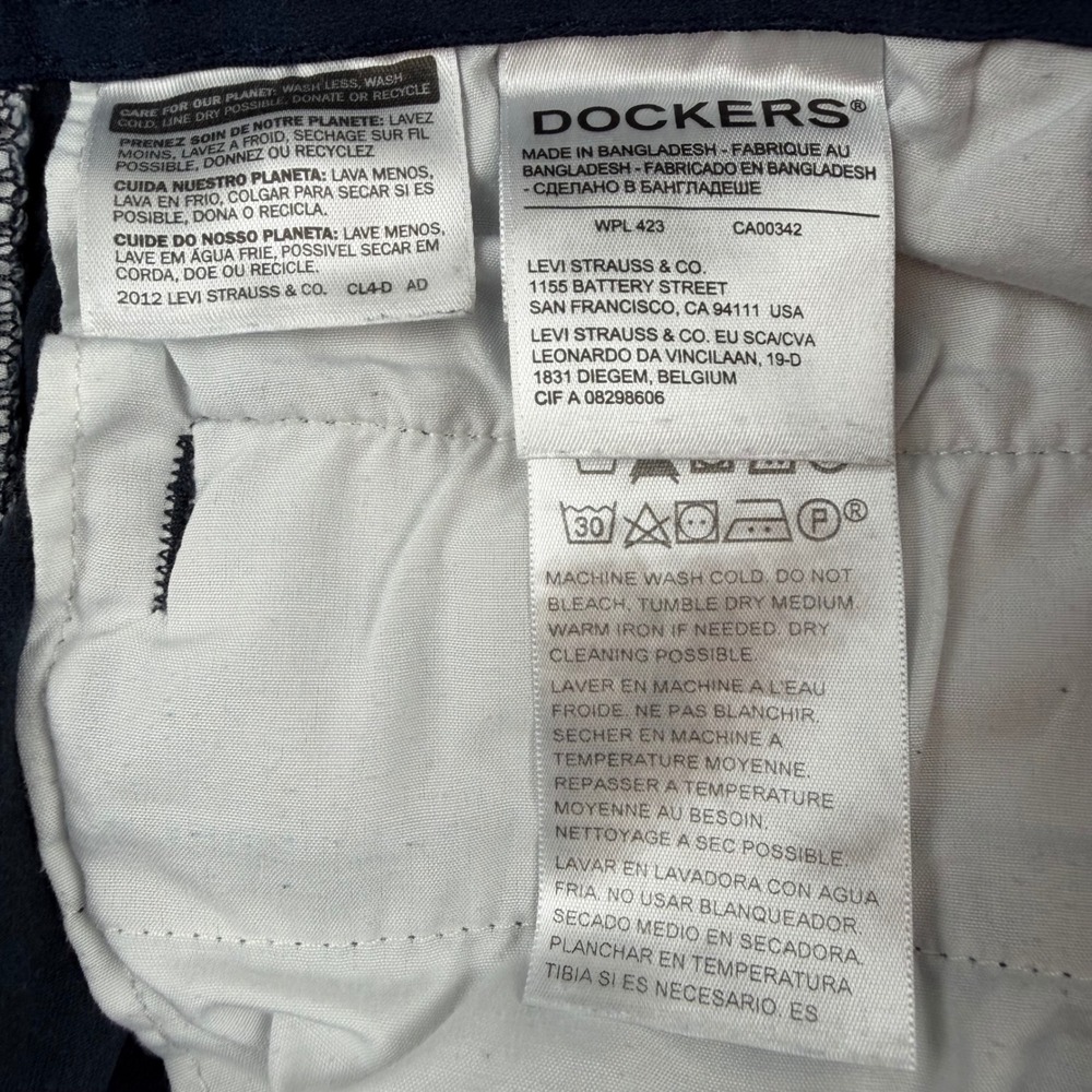 Dockers Chino Shorts Men's 34 Navy Blue Stretch Cotton Flat Front Casual - Picture 3 of 11